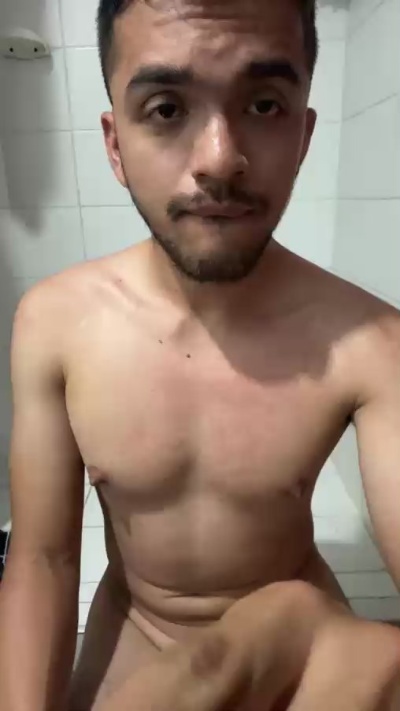 Kkairo_ live from Colombia