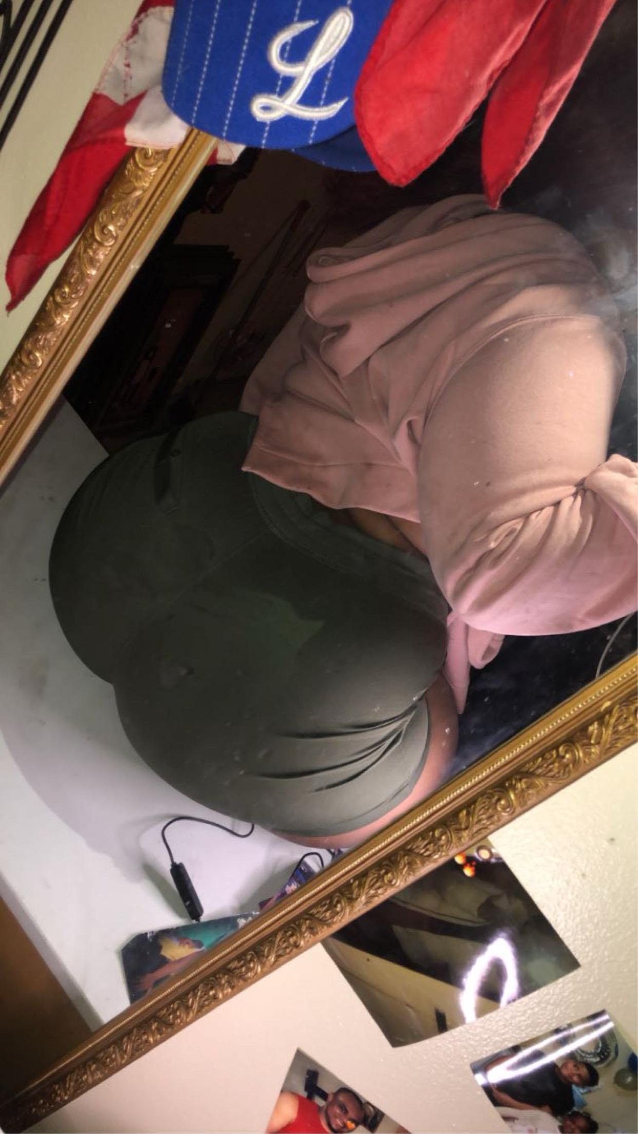 Lalababy34 live from United States