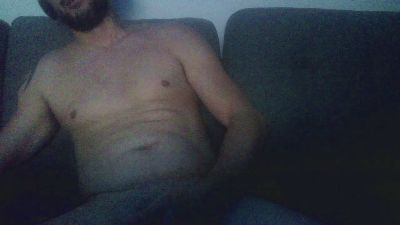 Le_Male_Alpha live from Canada