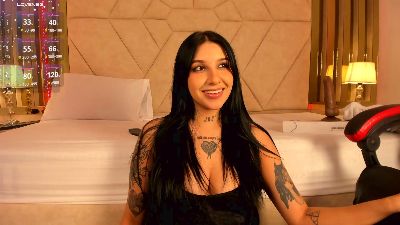 LeiaWong_ live from Italy