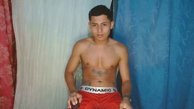 Lil_condor_bby1 live from Colombia