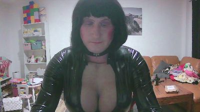 Lilli38m live from Germany