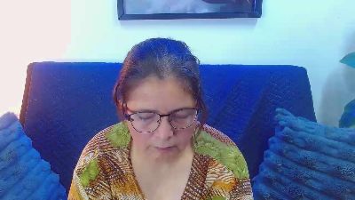 Linda_banks_ live from United States