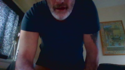LondnBloke67 live from United Kingdom