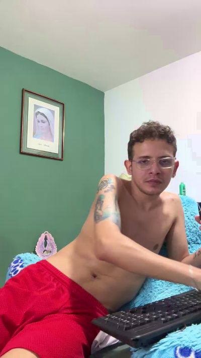 Lucianbonet live from Colombia