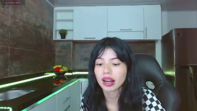 Lydia_Wels live from United States