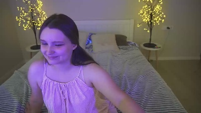 MagicPeachh live from Poland