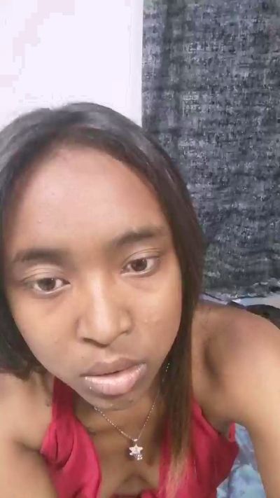 Melissacutty live from Madagascar