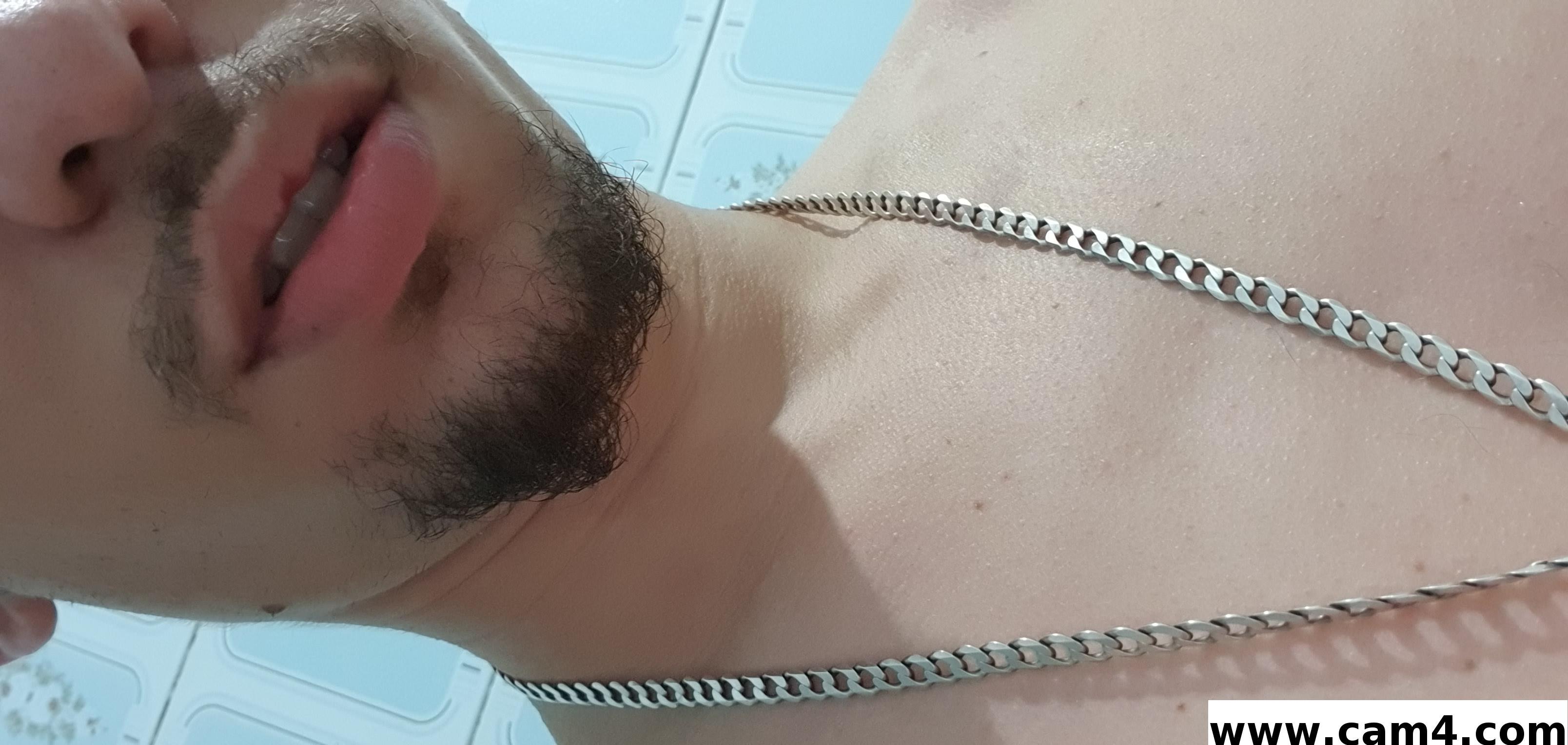 Miguel7820 live from Brazil
