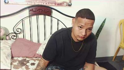 Mikeblaze1 live from Colombia