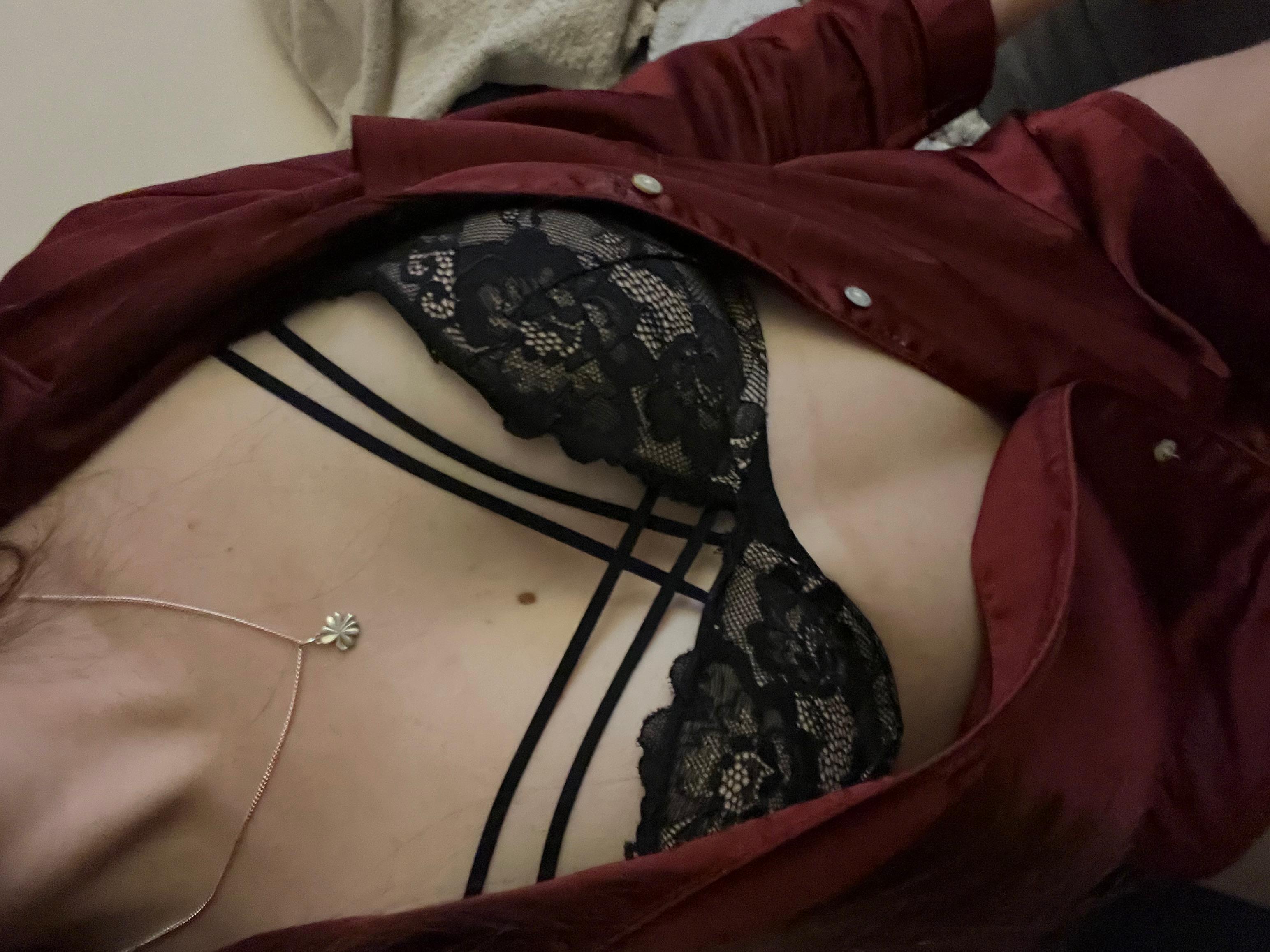 Mira_xsexy live from France