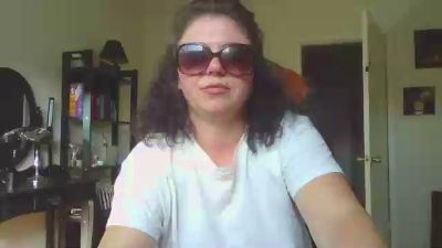 MsAmelia live from Canada