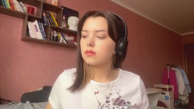 NANA_MARLOW live from France