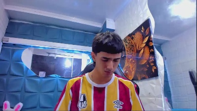 NathanMaxime live from Colombia