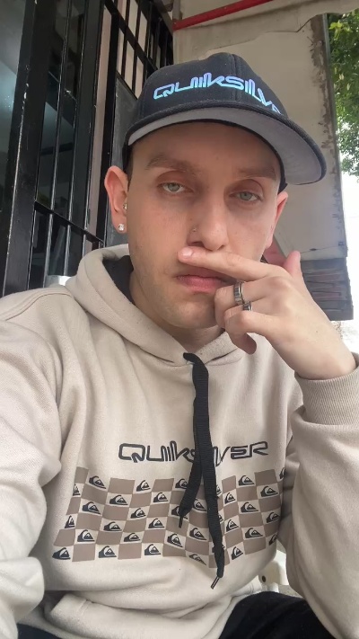 Novinhotatooo live from Brazil