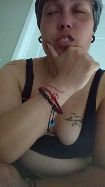 Paloma669 live from United States