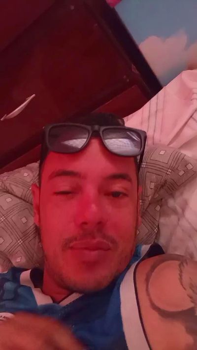 Pitbullcomasga live from Brazil