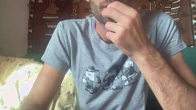 Redthommy live from Italy