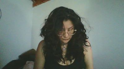 ReinadeMarte live from Argentina