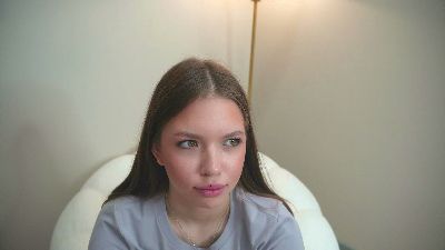RisaGramc live from United States