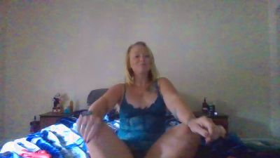 Sammijoe23 live from United States