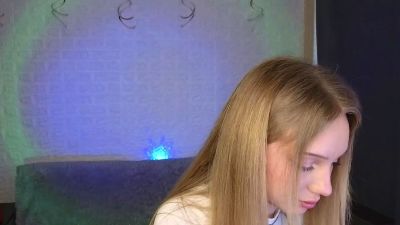 SandraSanvee live from Netherlands