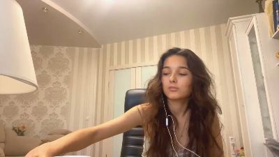 SaranBullert live from France