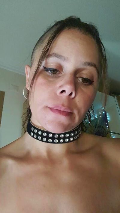 SelinaCoquine69 live from France