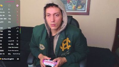 Serguioguecha33 live from United States