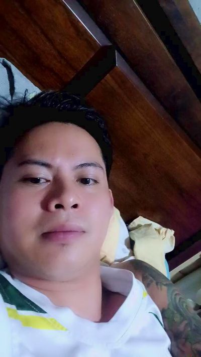 SingleDaddd live from Philippines
