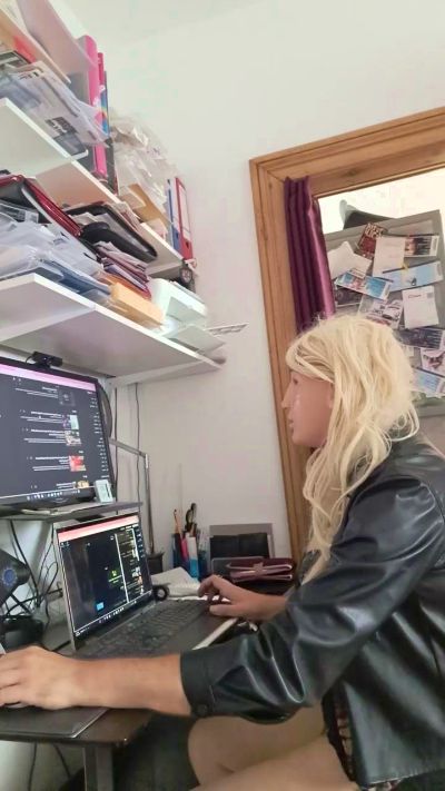 SubSissy23701 live from Germany