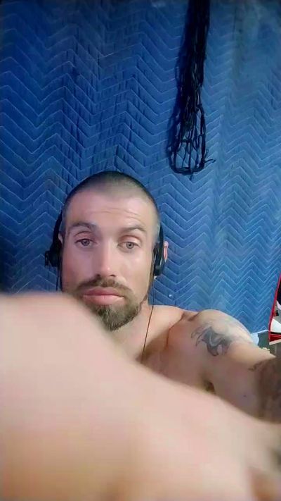 TL_GLS_OF_WTR live from United States