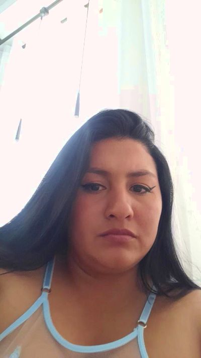 TaniaRuizz live from United States