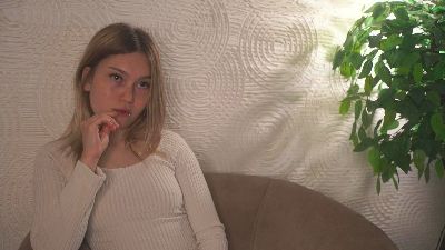 TrudyMellberg live from France