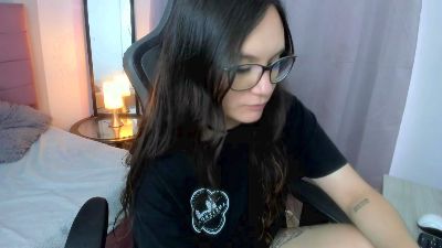 Wandaa_sg live from Colombia