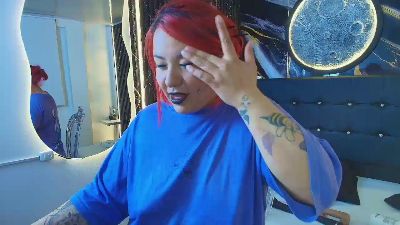 Witch_Scarlet2 live from United States