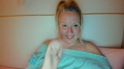 _YourAngel live from United States