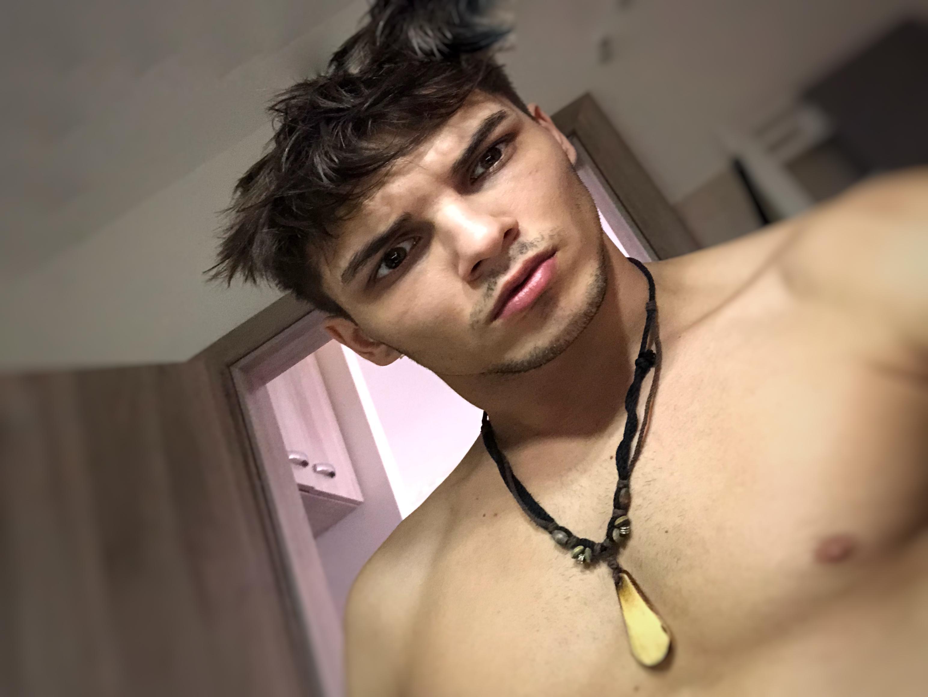 angelfrank4 live from Greece