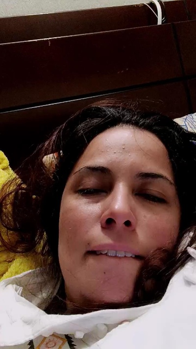 bellajade1985 live from Colombia