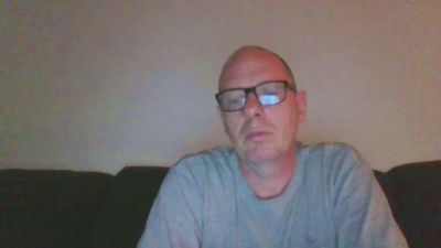 bisexjef live from Belgium