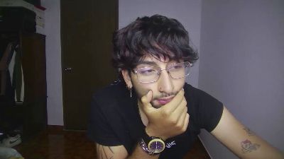dereck_dickson live from Colombia