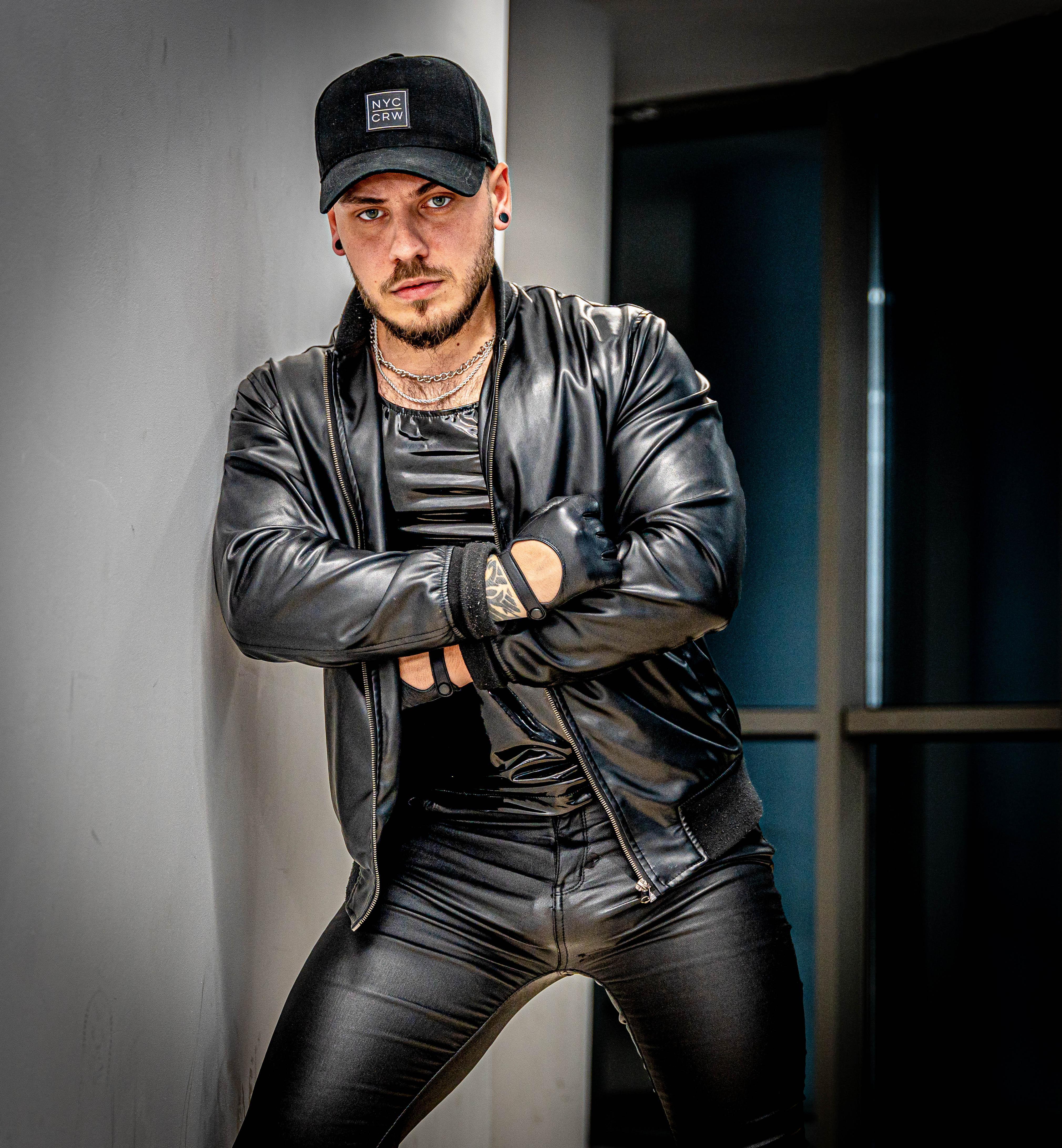 dirtymaster_xxx live from Romania