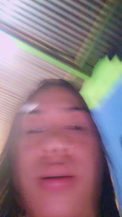 girl_pee live from Argentina