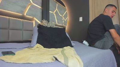 gregorymancini live from Colombia