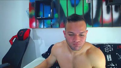 hugo_19cm live from Italy