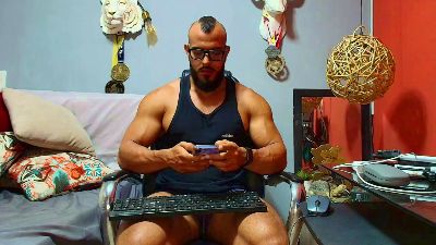 karymmusclet19 live from Colombia