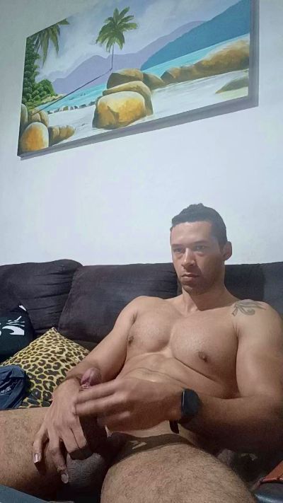 leon2391 live from Brazil