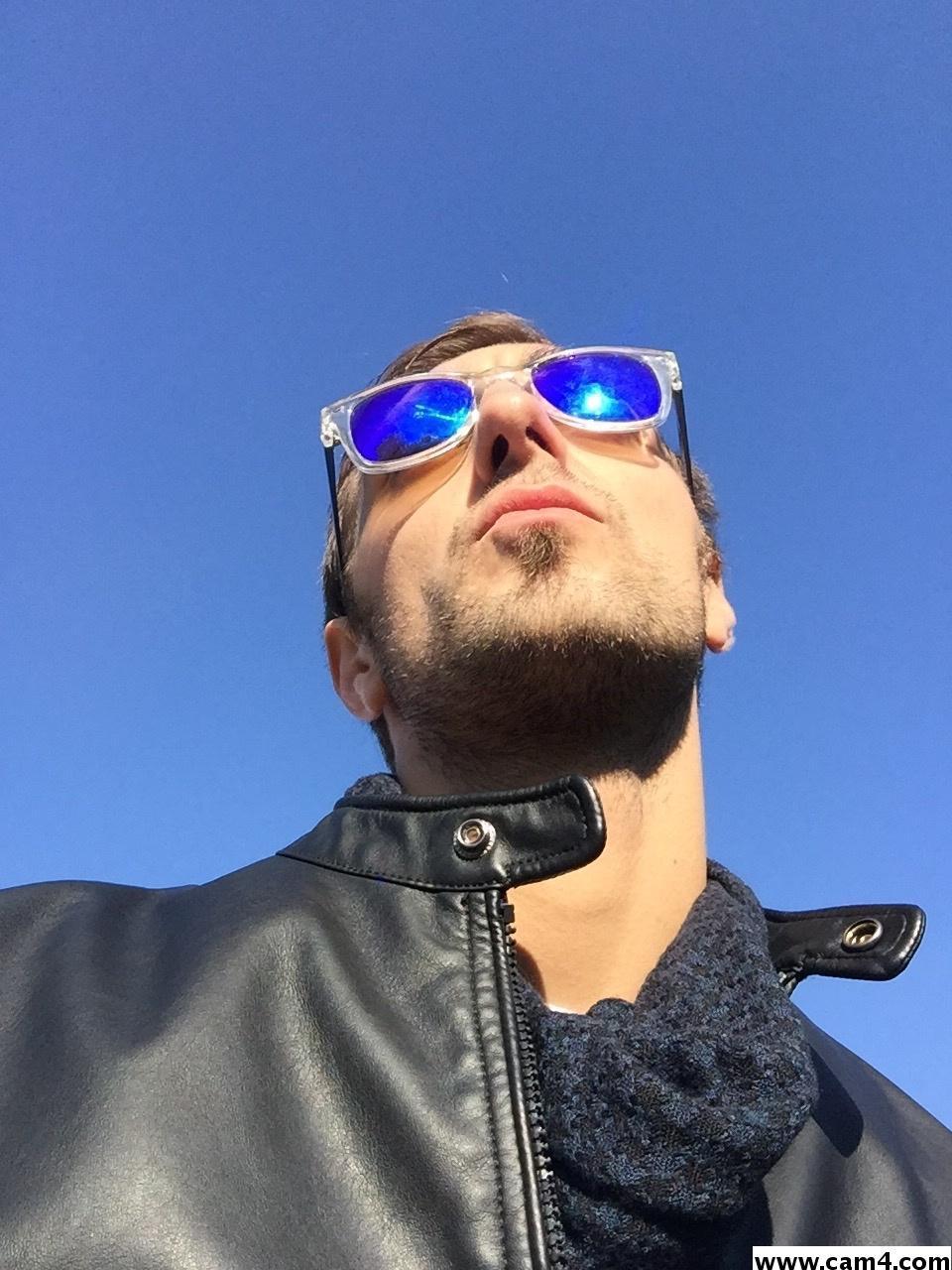 lunghibiondi live from Italy