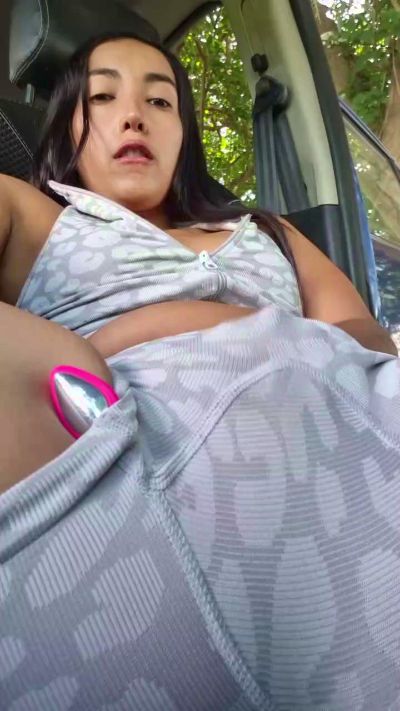 mari_ass live from Belize
