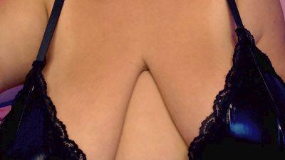 mayabigtits live from United States